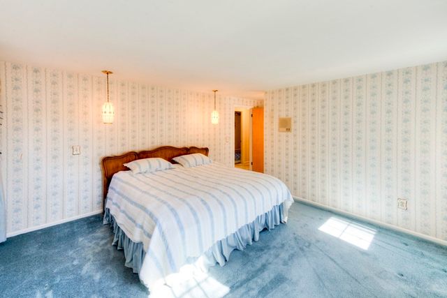 20 Dubiel Dr, Worcester, MA 01609