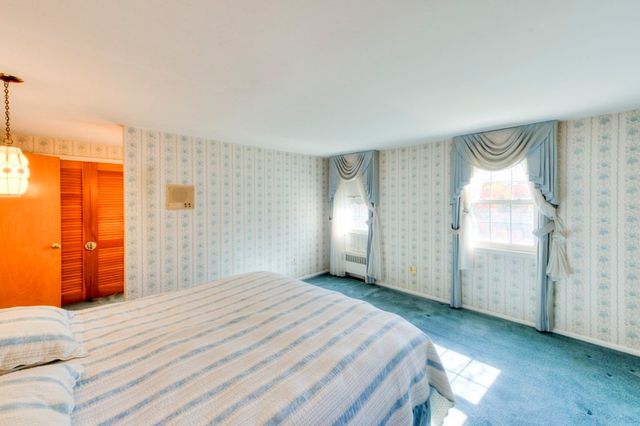 20 Dubiel Dr, Worcester, MA 01609