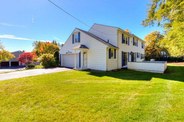 20 Dubiel Dr, Worcester, MA 01609