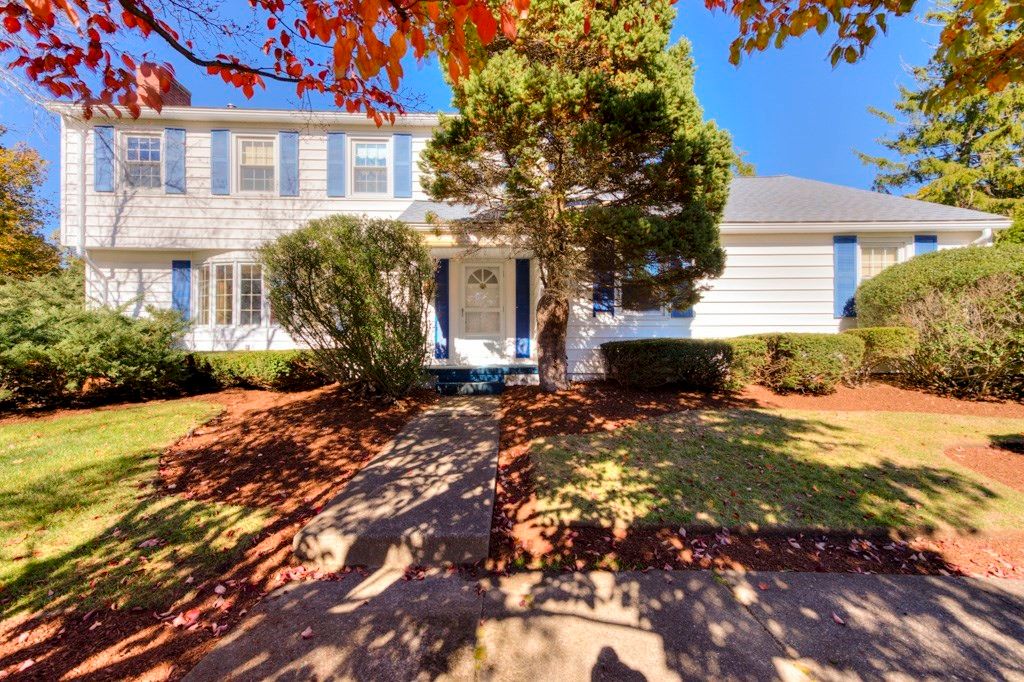 20 Dubiel Dr, Worcester, MA 01609