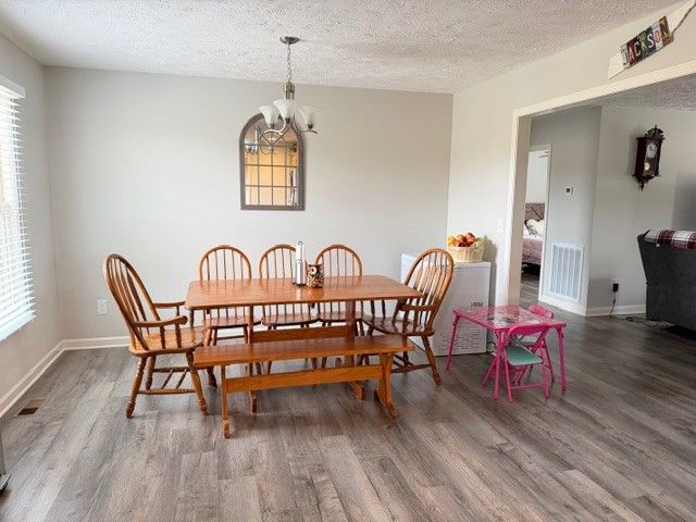 542 Aedc Lakeview Rd, Estill Springs, TN 37330