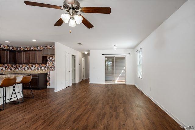 16404 Waterbury, Moundville, AL 35474
