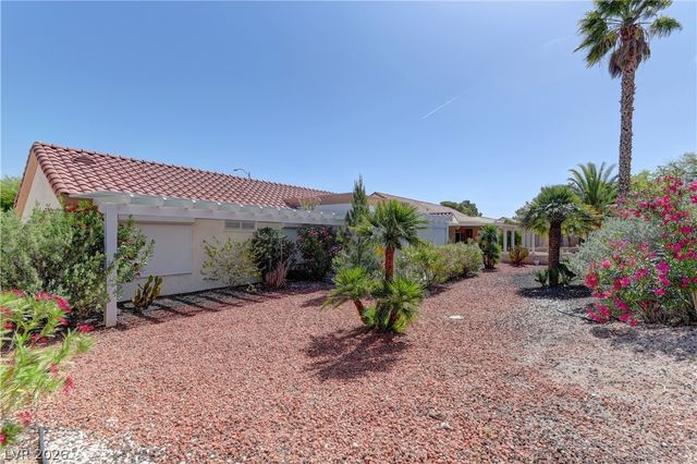 8805 Sundial Drive, Las Vegas, NV 89134