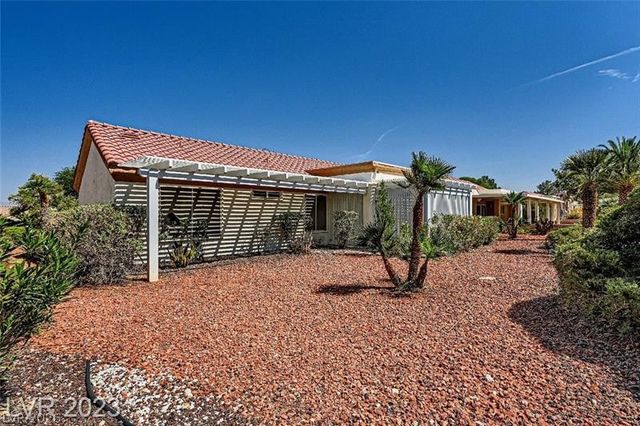 8805 Sundial Drive, Las Vegas, NV 89134