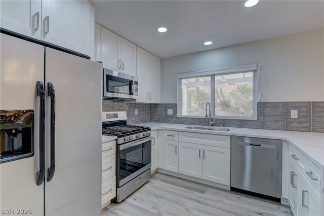 8805 Sundial Drive, Las Vegas, NV 89134