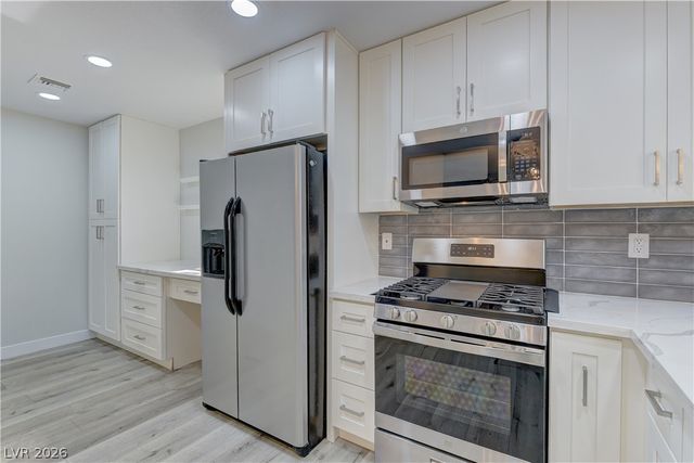 8805 Sundial Drive, Las Vegas, NV 89134