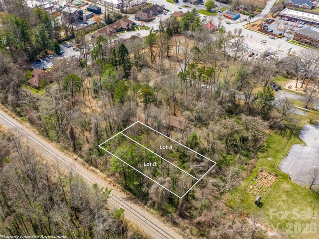 99999 Summit Avenue B, Asheville, NC 28803