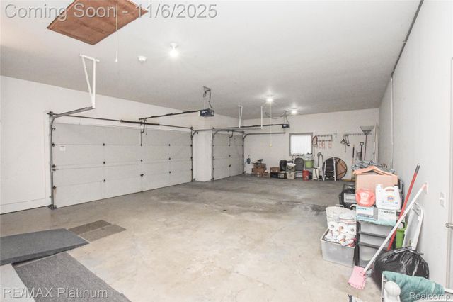 3367 E Cook Road, Grand Blanc, MI 48439