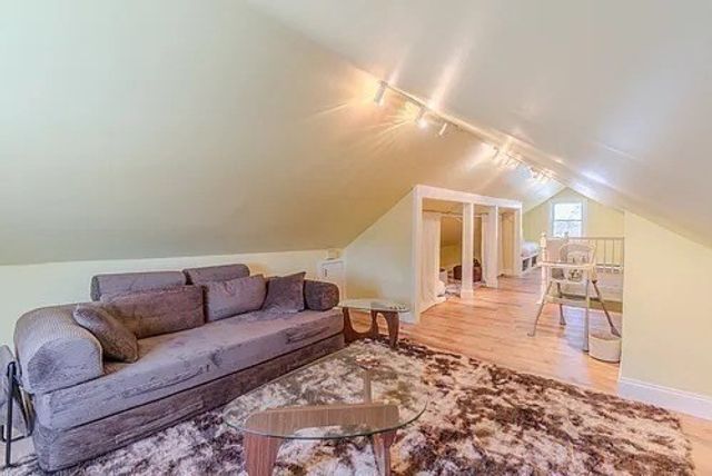 27R Albion 2, Somerville, MA 02143