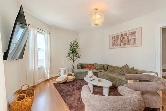 27R Albion 2, Somerville, MA 02143