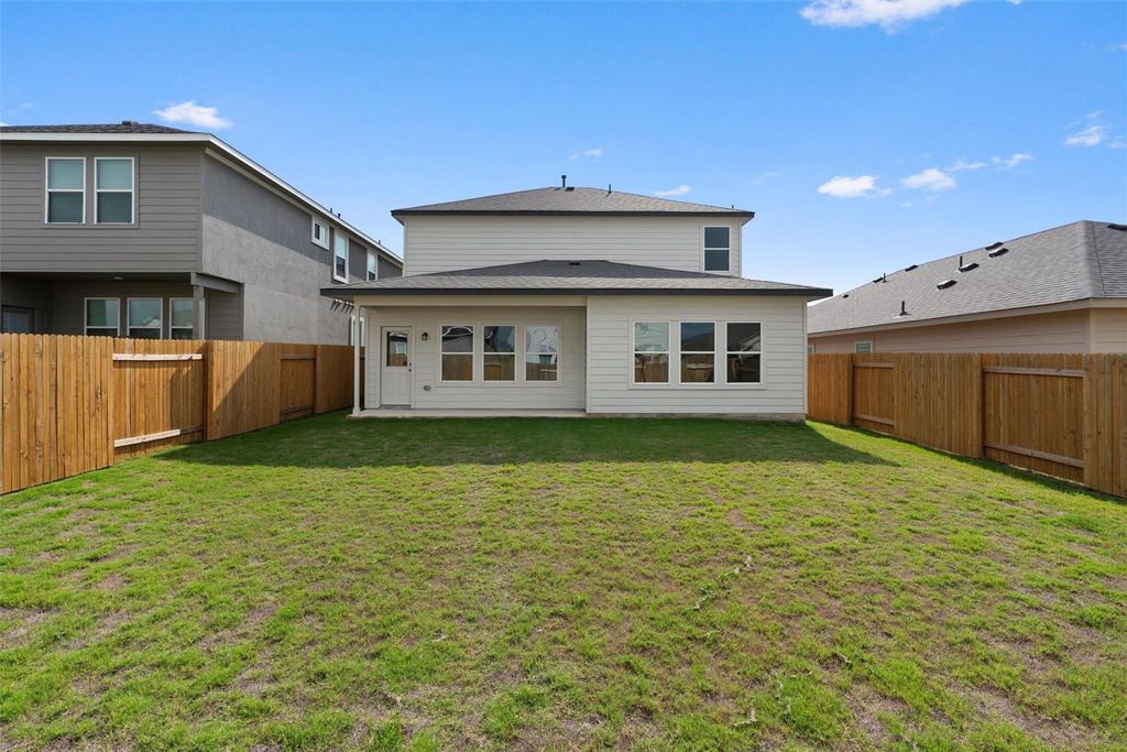 261 Ironshoe TRL, Liberty Hill, TX 78642