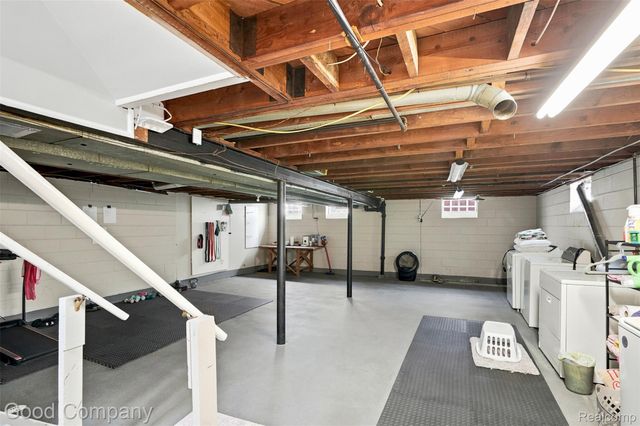 13441 Oak Park Boulevard, Oak Park, MI 48237