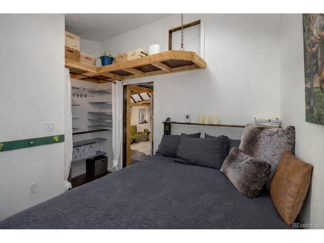 24 Signal Rock Rd, Golden, CO 80403