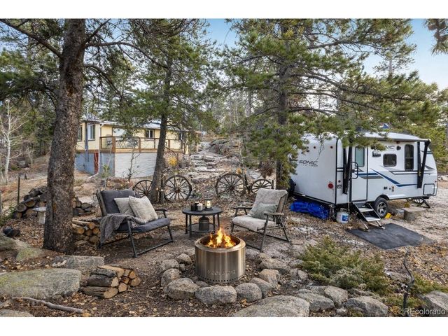 24 Signal Rock Rd, Golden, CO 80403