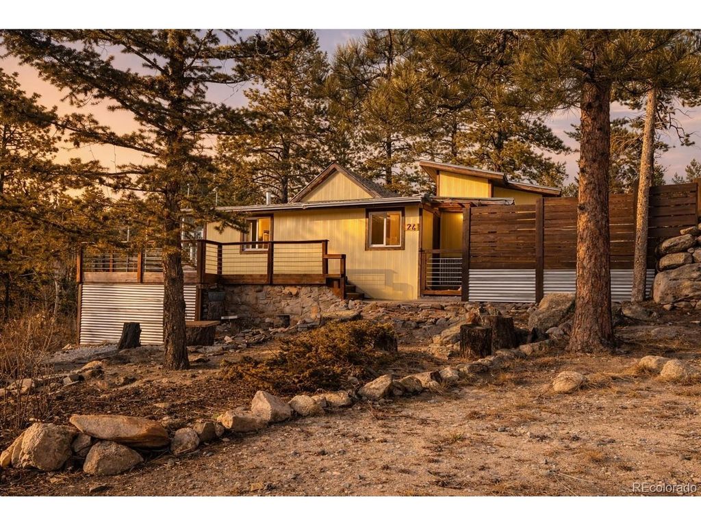 24 Signal Rock Rd, Golden, CO 80403