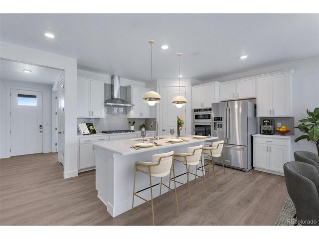 1869 Chaffee Crest Dr, Berthoud, CO 80513