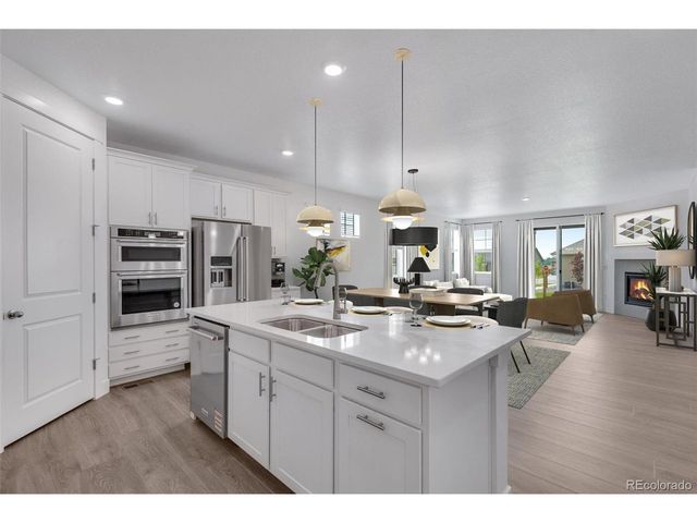 1869 Chaffee Crest Dr, Berthoud, CO 80513