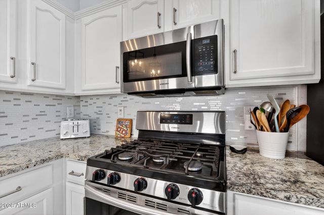 151 W SAGEBRUSH Street, Gilbert, AZ 85233