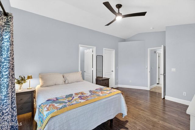 151 W SAGEBRUSH Street, Gilbert, AZ 85233