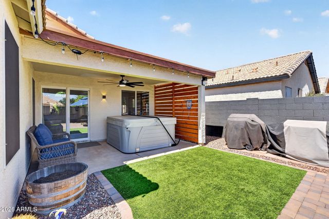 151 W SAGEBRUSH Street, Gilbert, AZ 85233