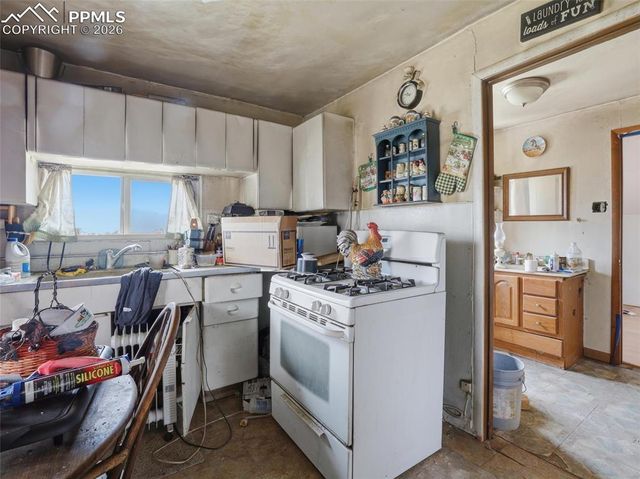 407 Fountain Mesa Road, Fountain, CO 80817