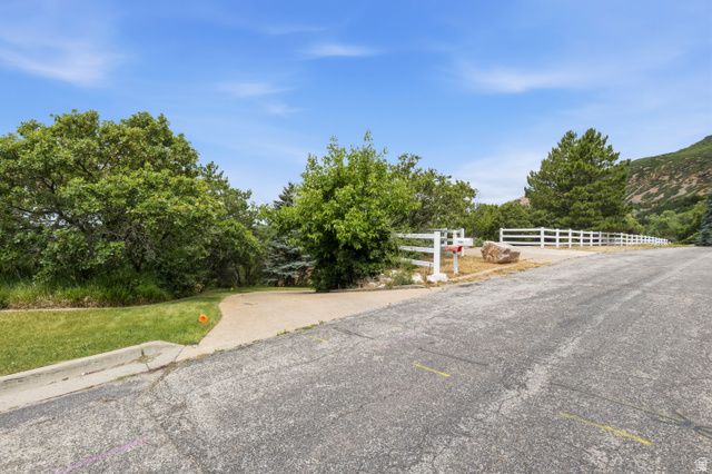 6169 S 2850 E, Uintah, UT 84403