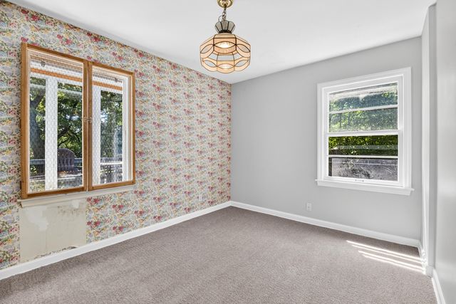 1202 Pinehurst Boulevard, Kalamazoo, MI 49006