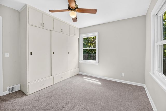 1202 Pinehurst Boulevard, Kalamazoo, MI 49006