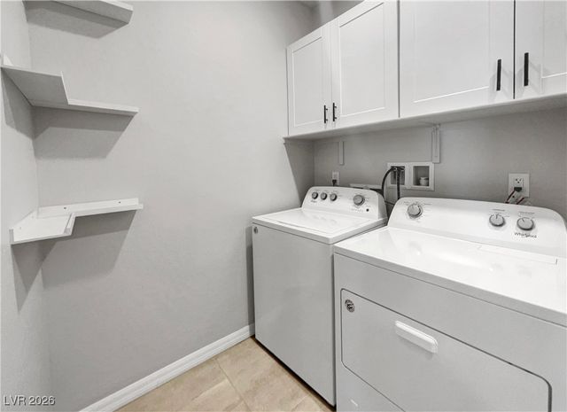 77 Stone Bluff Lane, Henderson, NV 89011