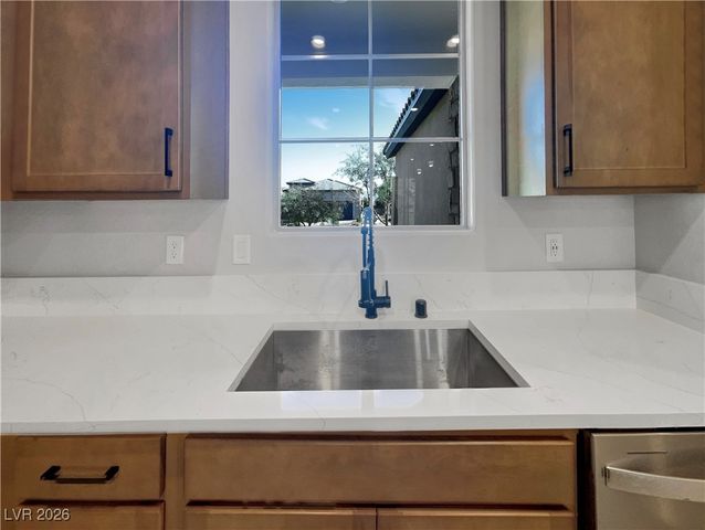 77 Stone Bluff Lane, Henderson, NV 89011