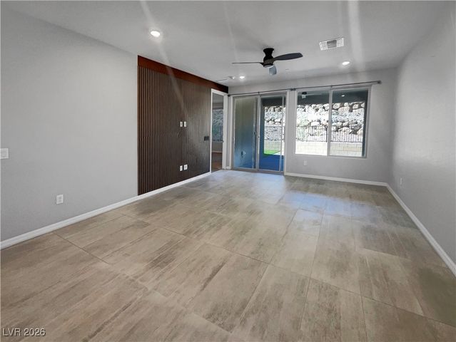 77 Stone Bluff Lane, Henderson, NV 89011