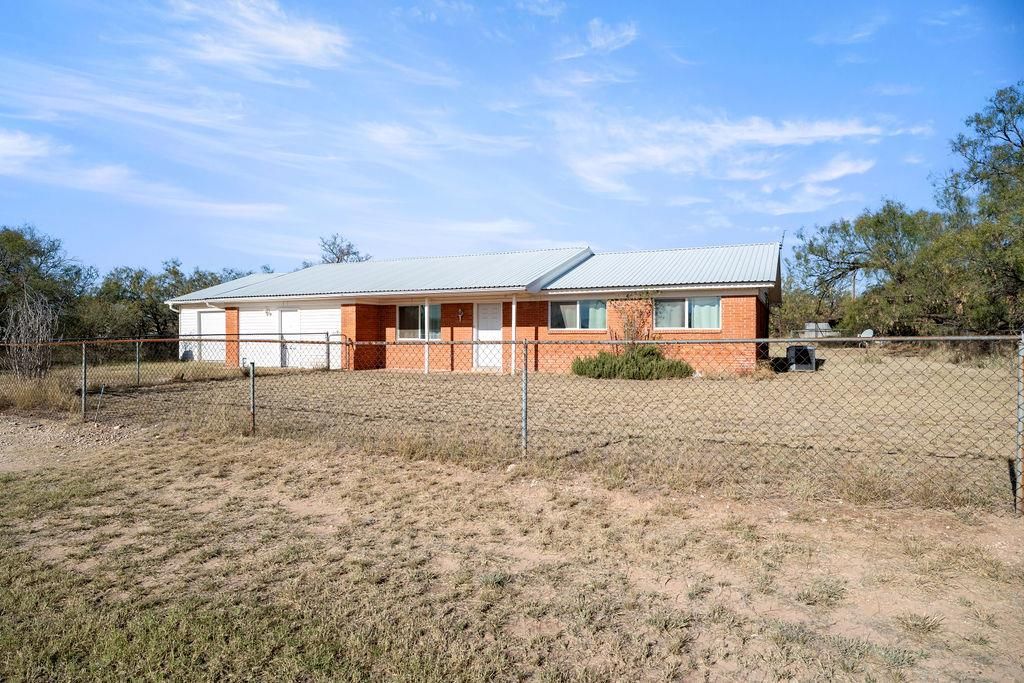 3305 Sherrod Rd, Big Spring, TX 79720