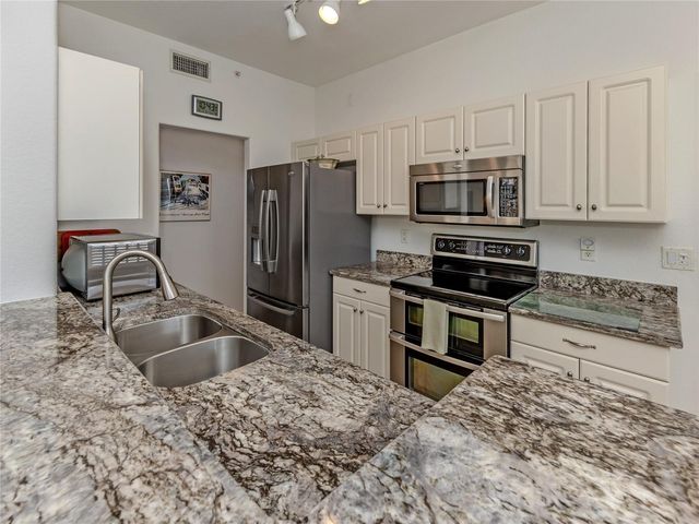 1731 AUBURN LAKES DRIVE 24, Venice, FL 34292