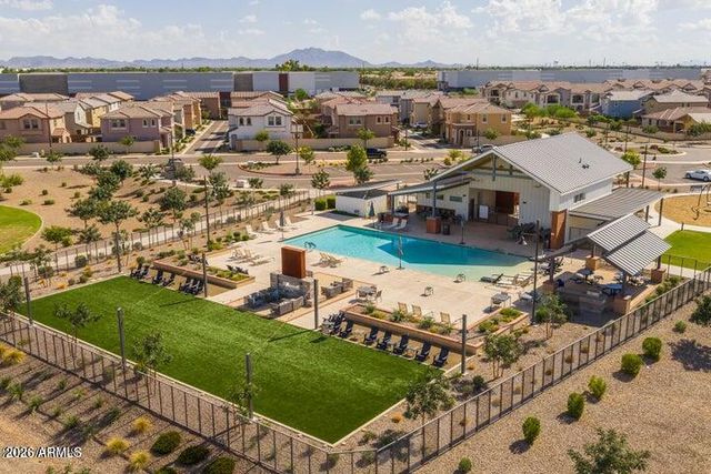 670 S OWL Drive, Gilbert, AZ 85296