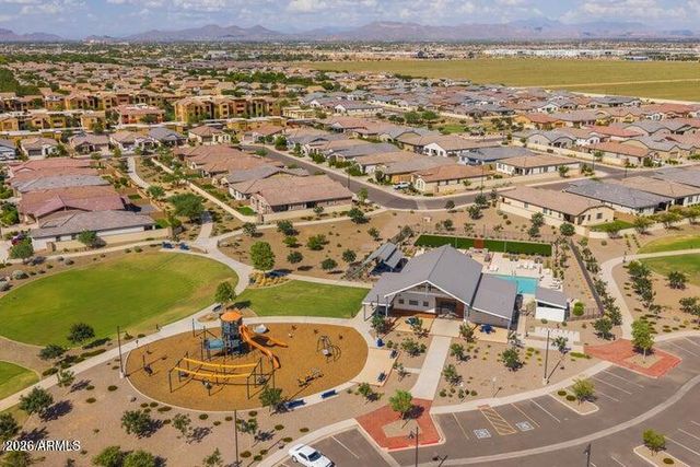 670 S OWL Drive, Gilbert, AZ 85296