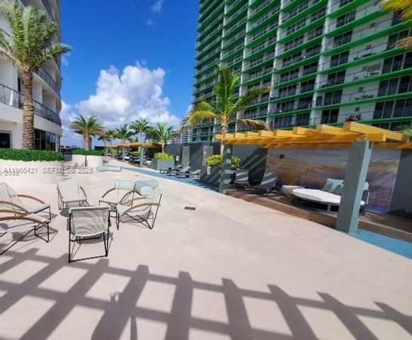 1750 N Bayshore Dr 3808, Miami, FL 33132