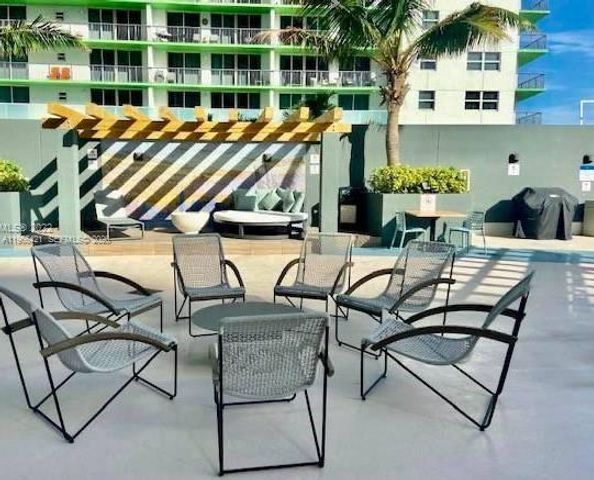 1750 N Bayshore Dr 3808, Miami, FL 33132
