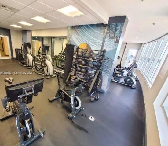 1750 N Bayshore Dr 3808, Miami, FL 33132