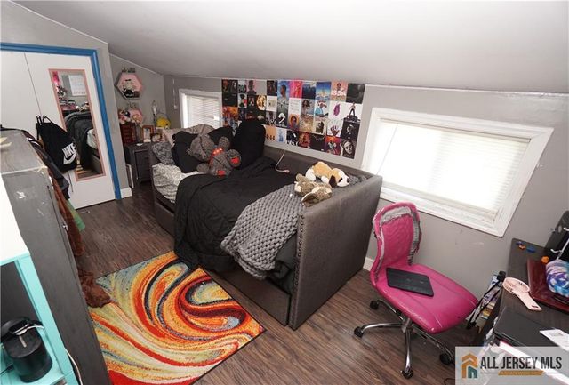 152 S Inman Avenue, Avenel, NJ 07001