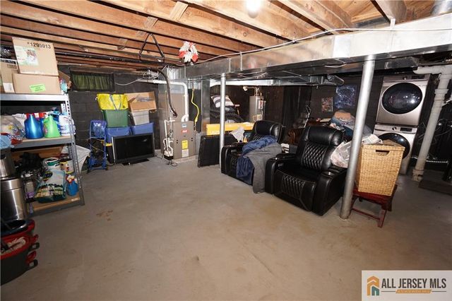 152 S Inman Avenue, Avenel, NJ 07001