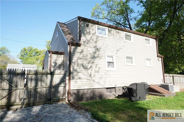 152 S Inman Avenue, Avenel, NJ 07001