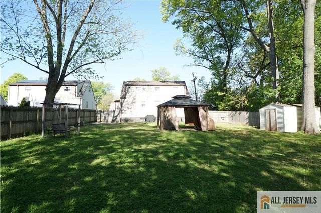 152 S Inman Avenue, Avenel, NJ 07001