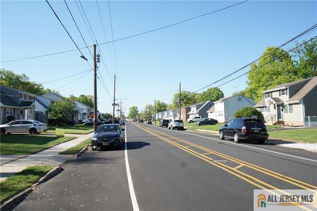 152 S Inman Avenue, Avenel, NJ 07001