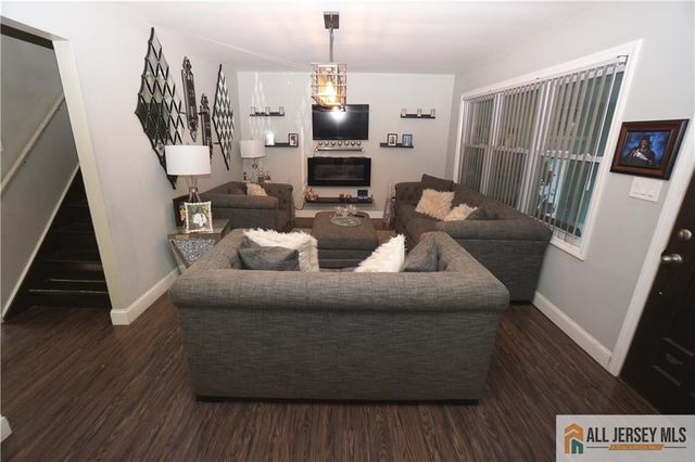 152 S Inman Avenue, Avenel, NJ 07001