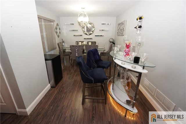 152 S Inman Avenue, Avenel, NJ 07001