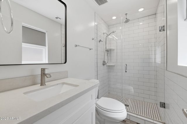 8224 E DEVONSHIRE Avenue, Scottsdale, AZ 85251