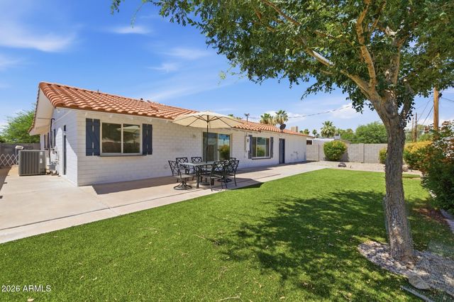 8224 E DEVONSHIRE Avenue, Scottsdale, AZ 85251