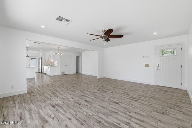 8224 E DEVONSHIRE Avenue, Scottsdale, AZ 85251