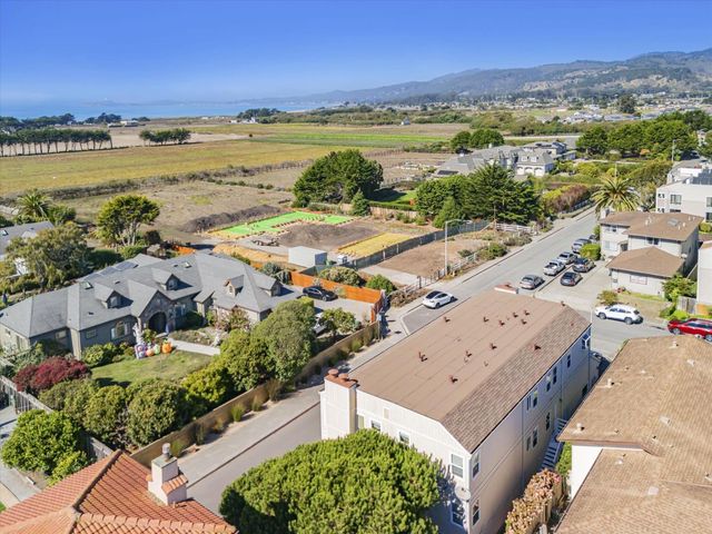 430 Pine Avenue, Half Moon Bay, CA 94019