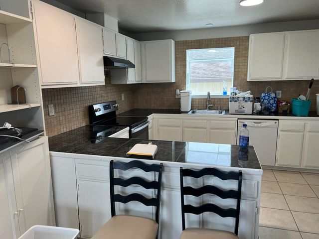 430 Pine Avenue, Half Moon Bay, CA 94019